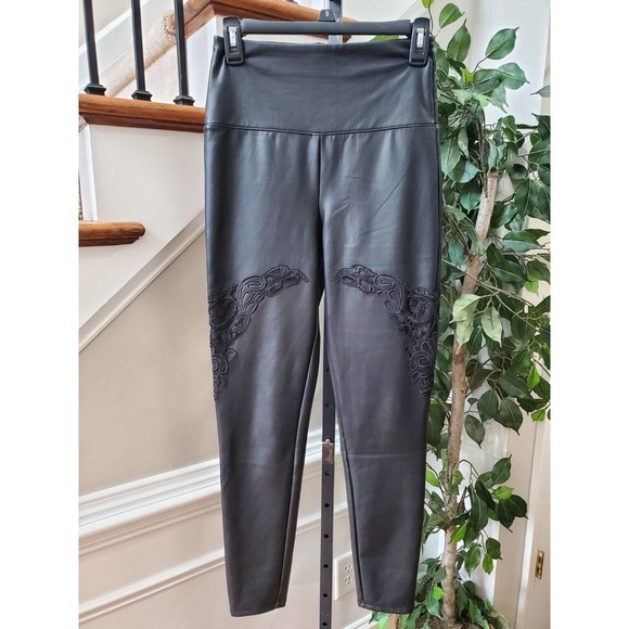 Bebe Women's Solid Black Polyester Pull On Mid Rise Skinny Fit Pant Size X-Small - Picture 12 of 12